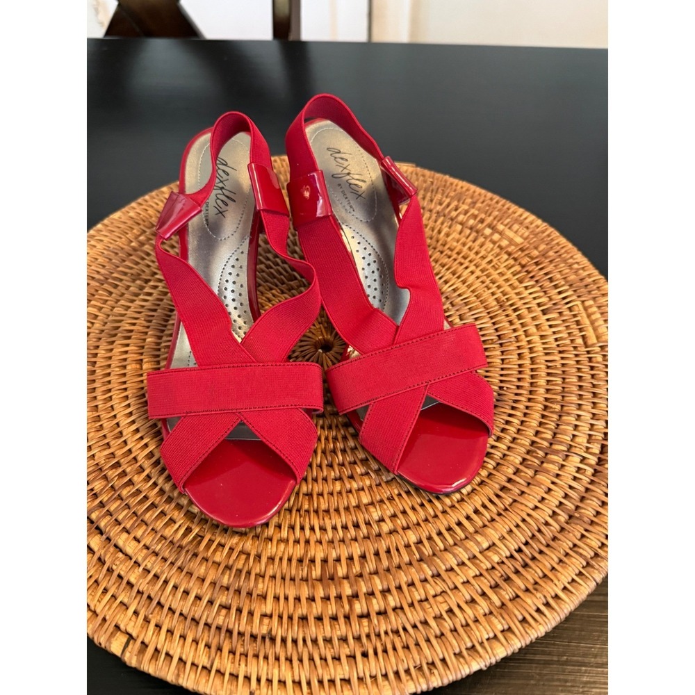 Dexflex‎ by Dexter Women Red Patent Wedge Sandals Elastic Cross Strap Slingback